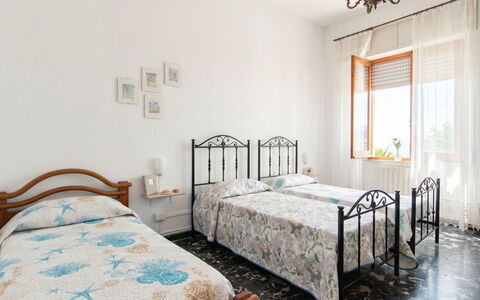 Vela Latina: Interior Design, Furniture, Wood, Flooring, Ceiling, Floor, Room, Lighting, Apartment, Table