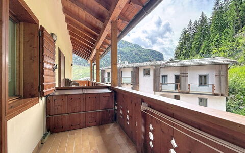 Anny: Mountain Range, Balcony, Mountain Village