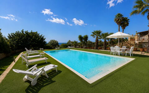 Villa Don Pino: Swimming Pool, Resort, Eco Hotel, Estate, Landscaping, Leisure, Hotel, Hacienda, Lawn