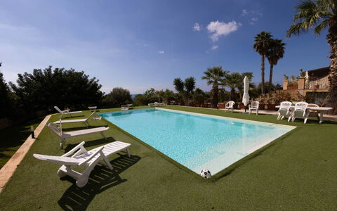 Villa Don Pino: Swimming Pool, Resort, Leisure, Eco Hotel, Hacienda, Landscaping, Artificial Turf, Garden, Lawn