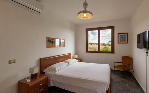 Villa Don Pino: Wall, Wood, Interior Design, Furniture, Bed, Floor, Room, Ceiling, Bed Frame, Bedroom