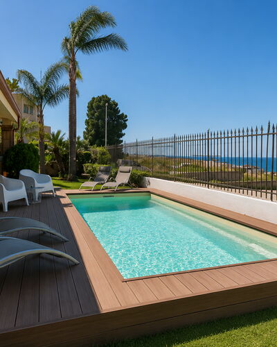 La Villa di Giusy: Swimming Pool, Resort, Flooring, Eco Hotel, Floor, Composite Material, Leisure, Deck, Shade, Garden