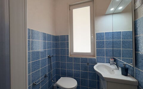 Casale Nardi: Bathroom, Plumbing Fixture, Wall, Toilet Seat, Toilet, Flooring, Floor, Plumbing, Interior Design, Sink