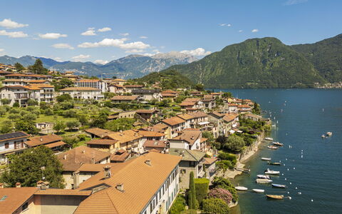 Next Comacina, Lago di Como with Garage: Mountainous Landforms, Water, Mountain, Hill, Highland, Mountain Range, House, Coastal And Oceanic Landforms, Hill Station, Village