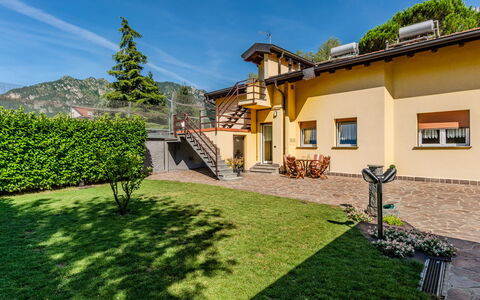 Villa Giulia: Estate, Hacienda, Balcony, Villa, Yard, Courtyard, Eco Hotel