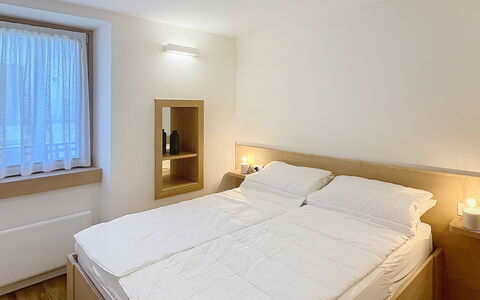Ca' Alma Dolomia: Interior Design, Wood, Bed, Bedroom, Ceiling, Floor, Room, Flooring, Lighting, Bedding