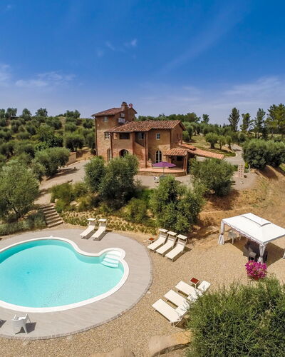 Villa Larino: Landscape, Rural Area, Estate, Farmhouse, Villa, Hacienda, Mansion, Swimming Pool