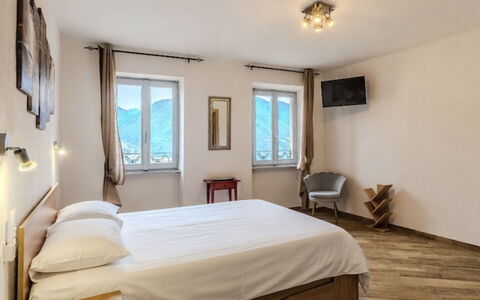 Casa Matilde: Wall, Interior Design, Furniture, Bedroom, Bed, Home, Apartment, Bed Frame, Ceiling, Bedding
