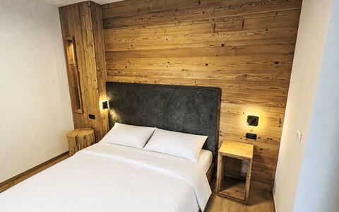 Vita Nova: Wood, Bedroom, Bed Frame, Apartment, Bedding, Bed, Plank, Wood Stain, Hardwood, Bed Sheet