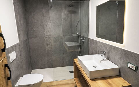Vita Nova: Wall, Flooring, Plumbing Fixture, Floor, Sink, Bathroom, Interior Design, Tap, Plumbing, Bathroom Sink