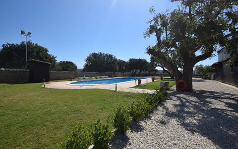 La Muraglia: Shade, Lawn, Landscaping, Yard, Park, Swimming Pool
