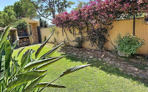Villa Siria: Furniture, Interior Design, Flooring, Floor, Table, Wood, Ceiling, Chair, Room, Couch