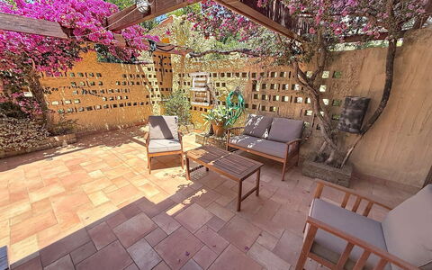 Villa Siria: Furniture, Interior Design, Flooring, Floor, Table, Wood, Ceiling, Chair, Room, Couch