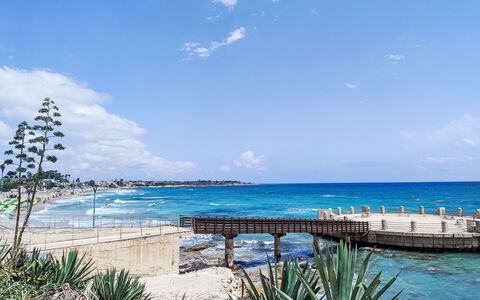 Dimora Avola Centro: Sky, Blue, Water, Body Of Water, Daytime, Beach, Water Resources, Coast, Coastal And Oceanic Landforms, Sea