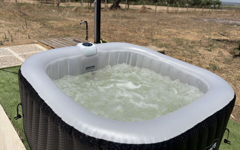 Villa la Vigne: Bathtub, Jacuzzi, Swimming Pool, Plastic