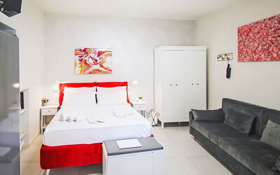 Accommodation:&nbsp;Fuoco 100.1