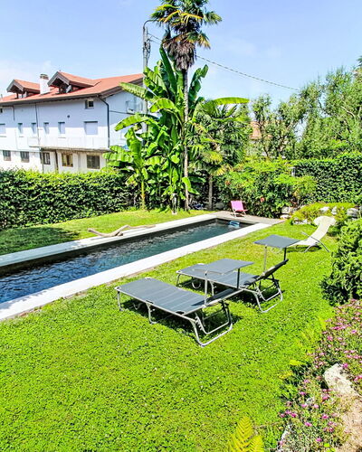 Da Emma: Shrub, Swimming Pool, Garden, Lawn, Landscaping, Backyard, Resort, Yard, Estate, Water Feature
