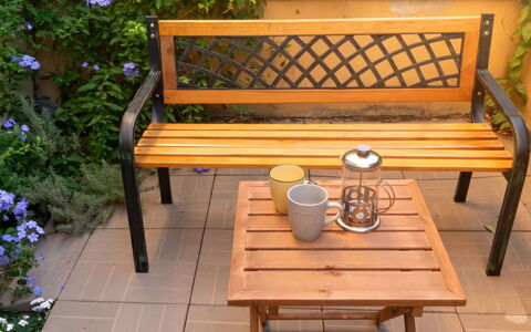 City and Coast: Balcony, Wood Stain, Houseplant, Outdoor Furniture, Flowerpot