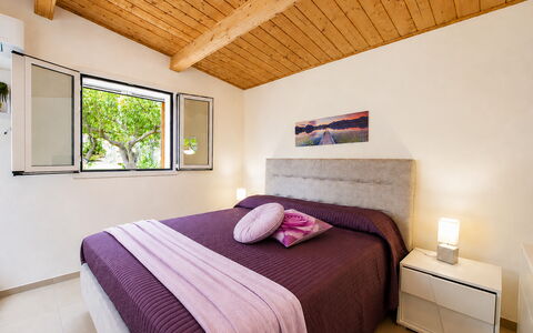 La Dimora di Diana: Bed, Interior Design, Bedroom, Furniture, Bed Sheet, Bedding, Floor, Room, Flooring, Home