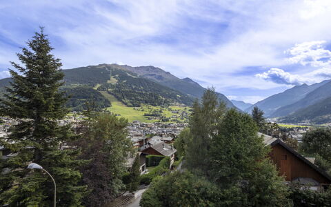 La Panoramica: Water, Water Resources, Body Of Water, Rock, Coast, Natural Landscape, Headland, Coastal And Oceanic Landforms, Terrain, Promontory