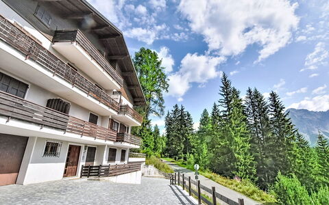 Nordic Nest: Blue, Swimming Pool, Composite Material, Shade, Resort, Estate, Hacienda, Villa, Leisure Centre