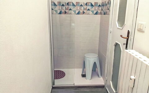 Onda Blu House: Flooring, Floor, Interior Design, Room, Tile, Design, Wood Stain, Plumbing Fixture