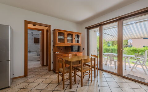 Michelon: Flooring, Interior Design, Floor, Wood, Furniture, Ceiling, Kitchen & Dining Room Table, Room, Door, Dining Room