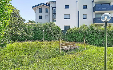 Monica: Green, Shrub, Garden, Lawn, Shade, Estate, Yard, Landscaping, Backyard