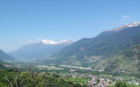 Fontanella Mountain Home: Mountain, Mountainous Landforms, Hill, Mountain Range, Vegetation, Highland, Hill Station, Landscape, Valley, Rural Area