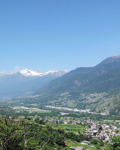 Fontanella Mountain Home: Mountain, Mountainous Landforms, Hill, Mountain Range, Vegetation, Highland, Hill Station, Landscape, Valley, Rural Area