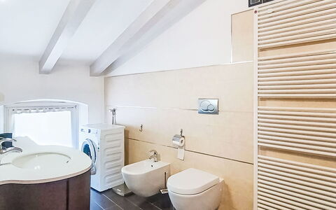 Le Falesie: Flooring, Plumbing Fixture, Floor, Interior Design, Bathroom, Ceiling, Toilet, Plumbing, Tap, Sink