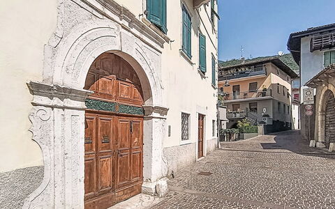 Le Falesie: Wall, Arch, Door, Alley, Cobblestone, Concrete, Flagstone, Stone Wall, Arcade, Walkway