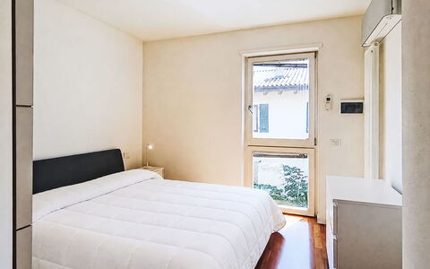 Caminito: Bed, Bedroom, Interior Design, Wall, Floor, Flooring, Bed Sheet, Wood, Bedding, Room
