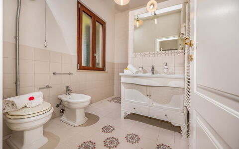 Casale Domè 14+2: Flooring, Interior Design, Floor, Plumbing Fixture, Bathroom Sink, Bathroom, Sink, Toilet Seat, Toilet, Bathroom Cabinet