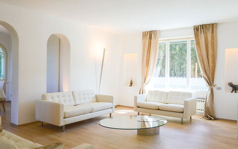 Villa Sarah 10+2: Furniture, Interior Design, Flooring, Couch, Floor, Wall, Wood, Living Room, Home, Room
