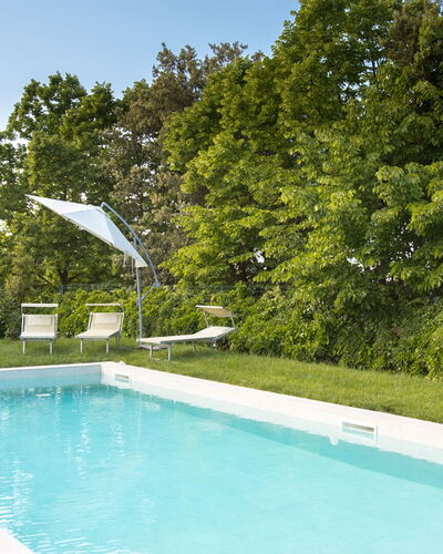 Villa Sarah 10+2: Swimming Pool, Outdoor Furniture, Leisure, Shade, Composite Material, Garden, Sunlounger, Resort, Landscaping, Eco Hotel