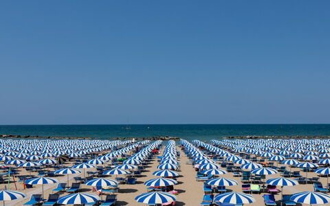 Villa Corona 8: Umbrella, Beach, Sea, Shade, Coast, Vacation, Outdoor Furniture, Tropics