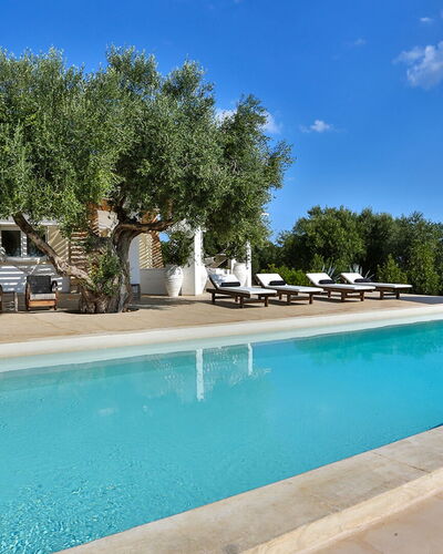 Villa Pajare Francesi 8+2: Blue, Swimming Pool, Shade, Estate, Resort, Outdoor Furniture, Villa, Hacienda, Hotel