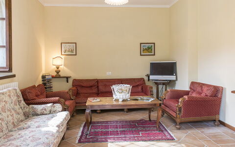 Val di Marco 12: Furniture, Interior Design, Flooring, Floor, Wood, Room, Couch, Living Room, Table, Lighting