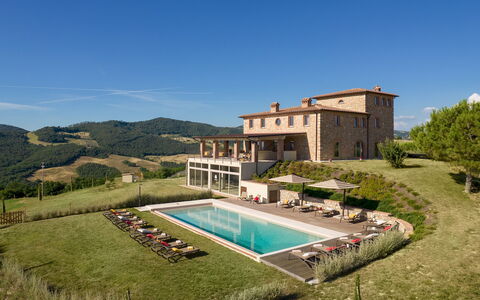 Il Poggiarellone 14: Estate, Villa, Swimming Pool, Farmhouse, Mansion