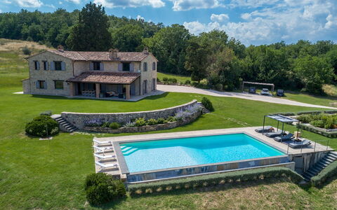 Villa le Fontane 12: Swimming Pool, Estate, Farmhouse, Cottage, Lawn, Villa, Garden, Mansion, Hacienda, Landscaping