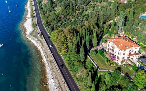 Corazza 6+1: Coast, Coastal And Oceanic Landforms, Sea, Shore, Bay, Resort Town, Sound