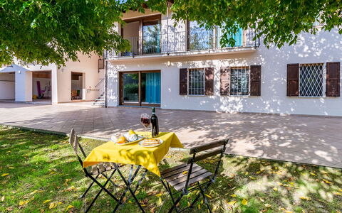 Cascina la Valle 10+2: Residential Area, Home, Shade, Garden, Yard, Estate, Landscaping, Driveway, Villa, Courtyard