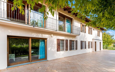 Cascina la Valle 10+2: Residential Area, Architecture, Home, Composite Material, Door, Balcony, Estate, Shade, Porch, Villa