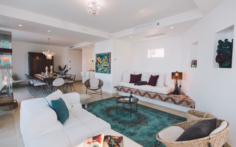 Villa Triscele 10: Furniture, Interior Design, Flooring, Couch, Floor, Living Room, Ceiling, Room, Table, Apartment