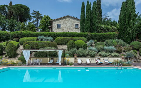 Il Borgo 16: Shrub, Swimming Pool, Garden, Estate, Landscaping, Resort, Courtyard, Villa, Hacienda, Eco Hotel