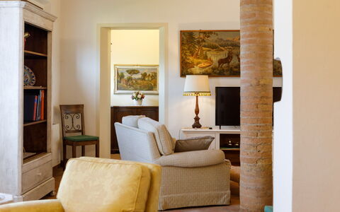 Ca' Pellicciano 8: Furniture, Interior Design, Flooring, Wall, Floor, Wood, Living Room, Room, Home, Picture Frame