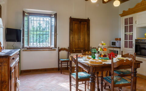 Ca' Pellicciano 8: Furniture, Interior Design, Flooring, Wood, Table, Ceiling, Kitchen & Dining Room Table, Room, Dining Room, Lighting