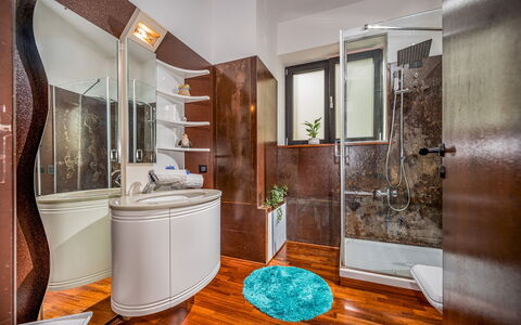 Villa Relax 12+2: Interior Design, Flooring, Floor, Plumbing Fixture, Room, Ceiling, Lighting, Bathroom, Plumbing, Tap