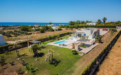 Villa Gialonia 8+2: Landscape, Resort, Estate, Landscaping, Swimming Pool, Resort Town, Eco Hotel, Villa
